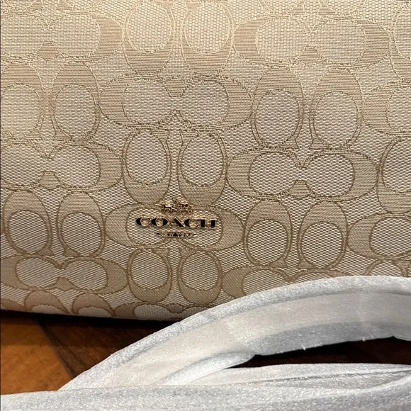 NWT Coach F58284 Chalk Signature Jacquard Hobo with Gold Hardware -white strap - Picture 5 of 8